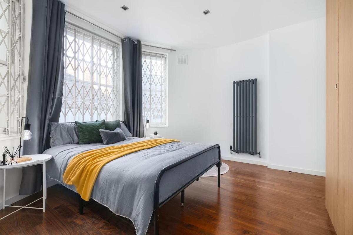 Near Highbury Islington Station With Private Garden *